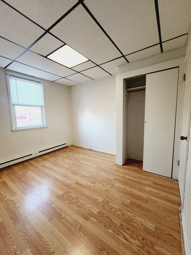 Unit 3R - 324 Avenue E Unit 3R