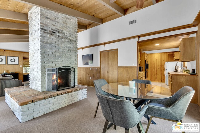 Photo - 25465 Seneca Dr