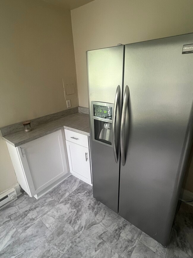 Photo - 51 Huron Ave Unit 51 Huron Ave Upper