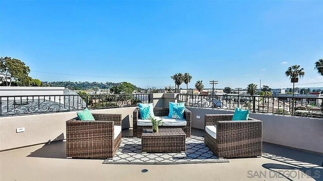 Building Photo - 5051 Savannah St