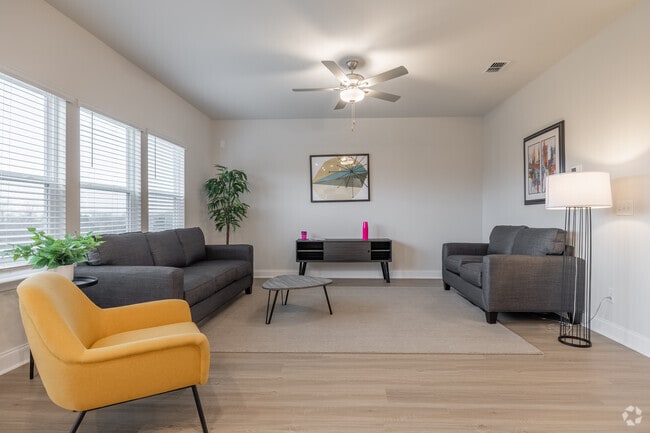 4BR, 2.5BA - 2,006SF - Living Room