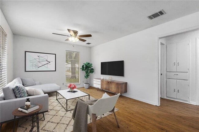 Photo - 123 Coleman St