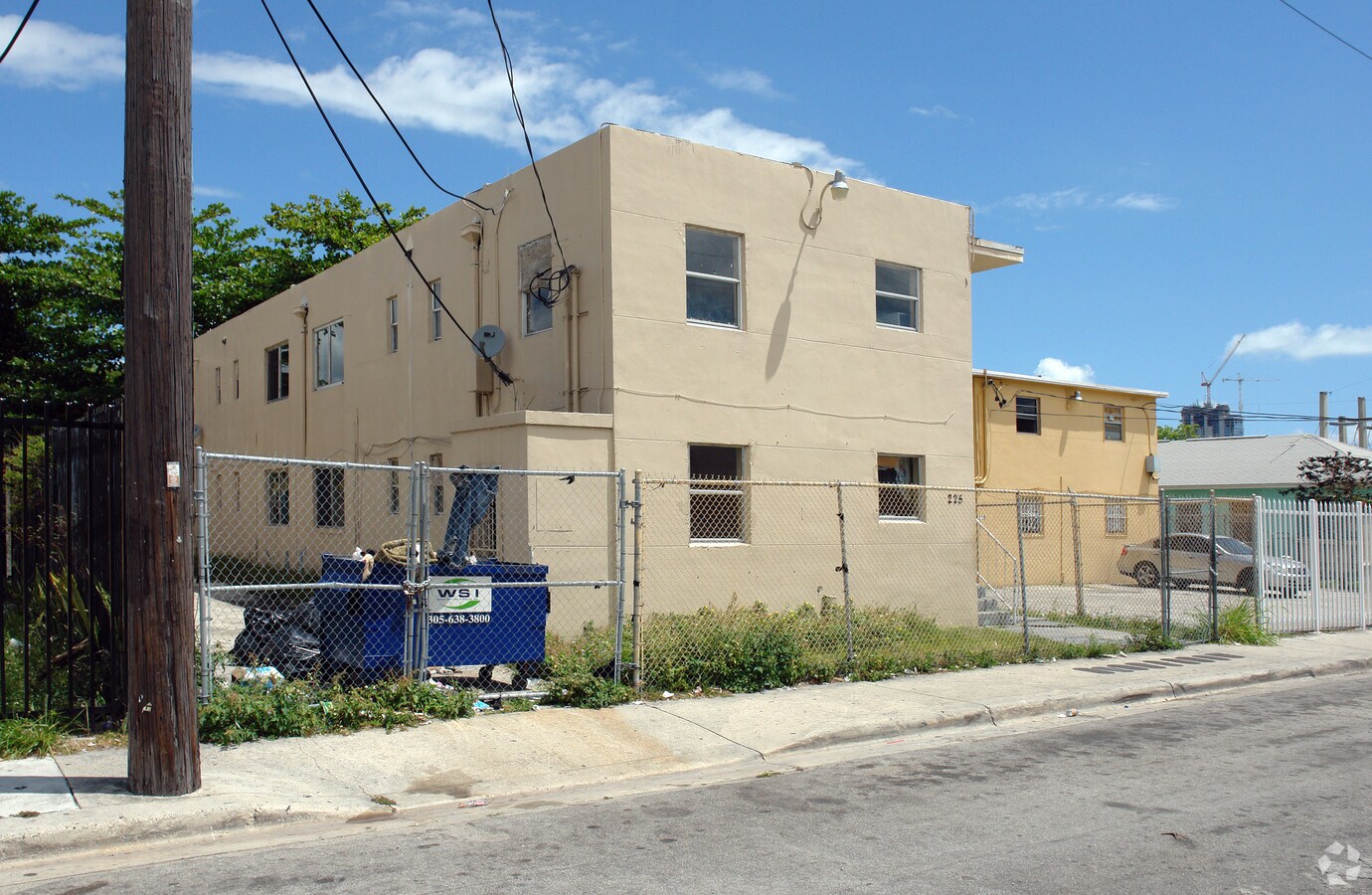 Photo - 225 NW 16th St