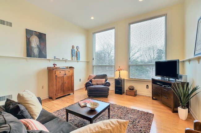Photo - 15 Glenridge Ave Apartment Unit 22