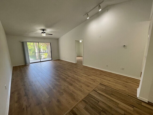 Photo - ANNUAL RENTAL - OASIS-2 BED 2 BATH 2ND FLOOR Unit 2224