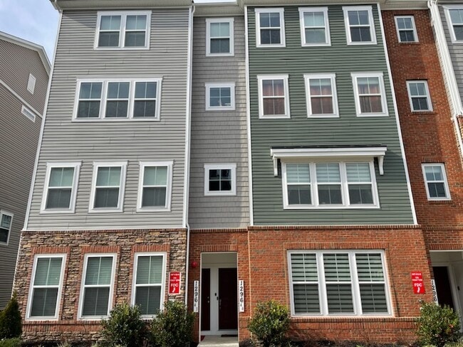 Building Photo - 1296 Foggy Turn