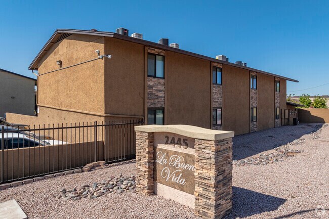 Building Photo - La Buena Vida Rental