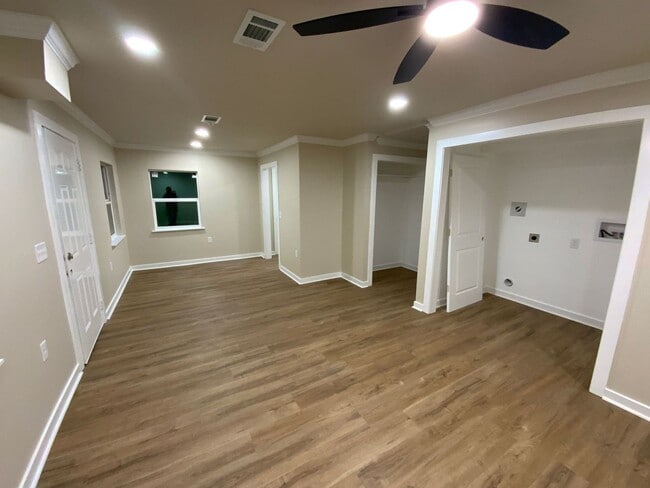 Photo - 1812 Sanford Dr Unit 1