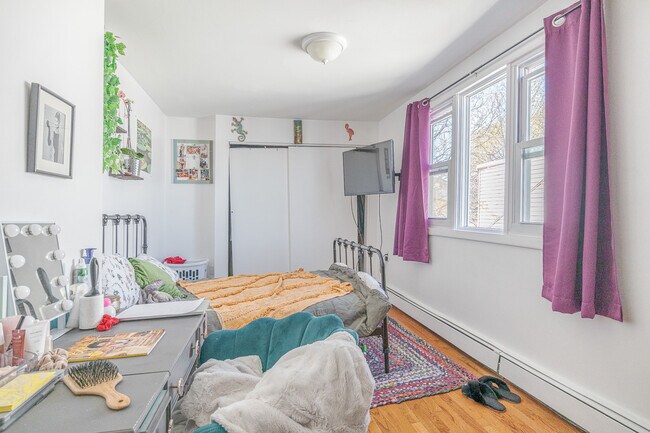 Photo - 238 Everett St Unidad 2