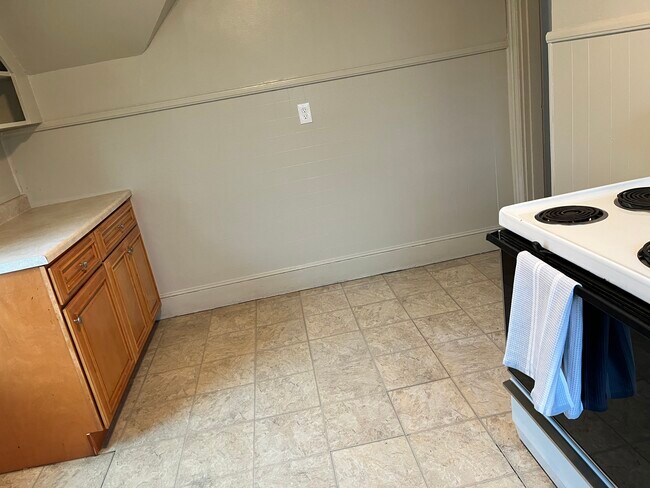 Photo - 236 Euclid Ave Unidad 2