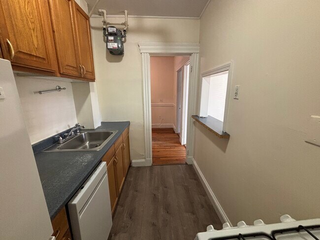 360 Riverway Unit 6