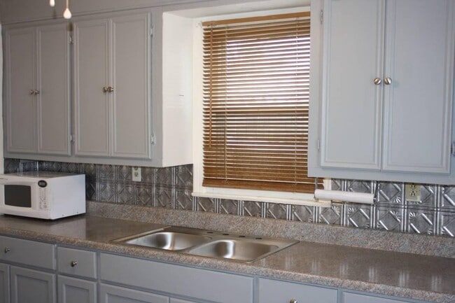 Photo - 2118 26th St Unit #B