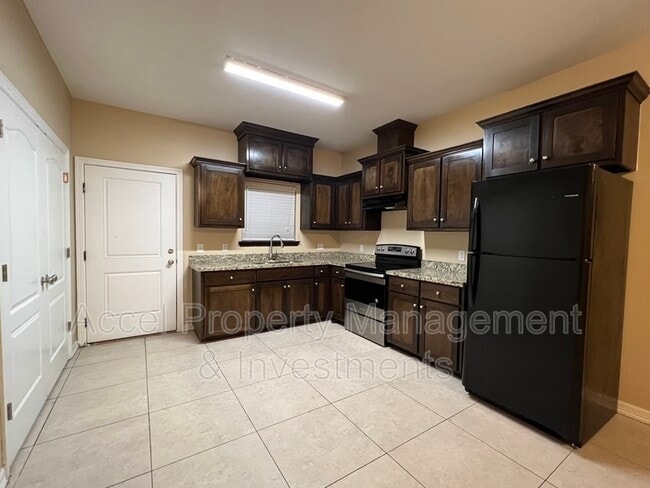Photo - 2506 E Garfield Ave Unidad 3
