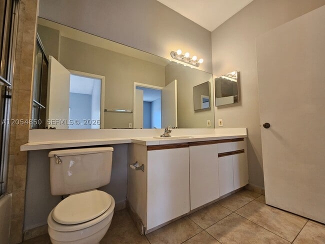 Photo - 820 Cypress Park Way Unit H2