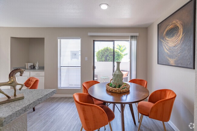 A3R 1 BR, 1 BA - 757SF