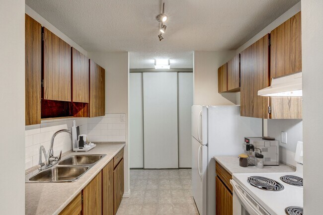 Riverbend Village Apartments