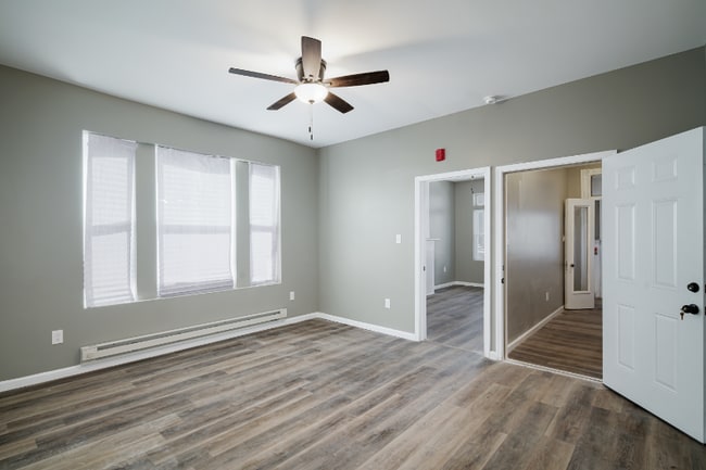 Building Photo - 4201 Viola St