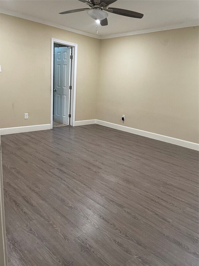 Photo - 6831 Wellwood Ct