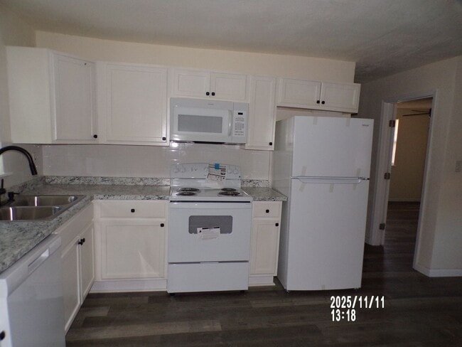 Photo - 1607 NW Lincoln Ave Unit 1607 NW Lincoln B