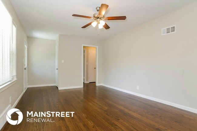 Photo - 9642 McGee St