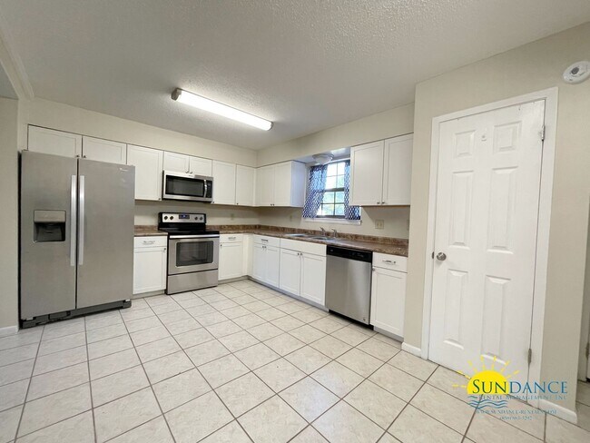 Photo - Great 3BR Townhome in Shalimar!