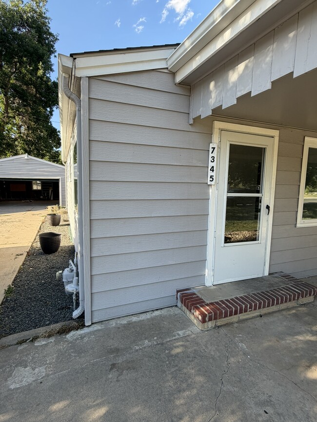Building Photo - 7345 W 34th Ave