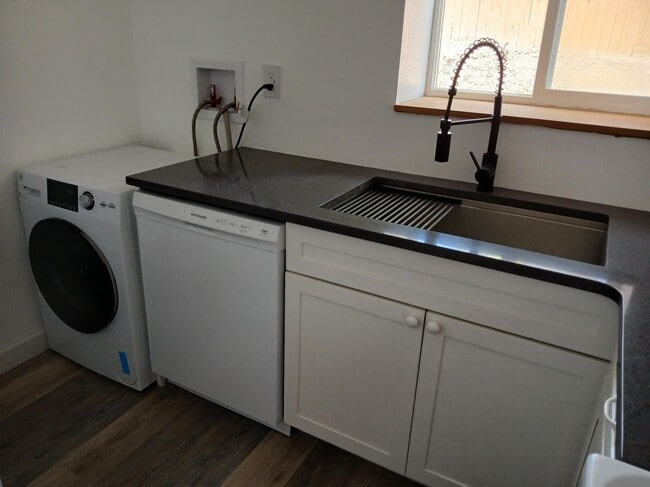 Photo - 720 W Madison St Unit 720 W. Madison St