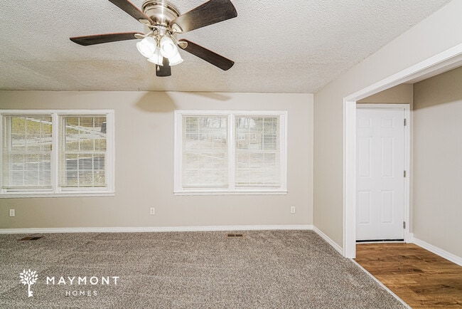 Photo - 908 Kathryne Cir