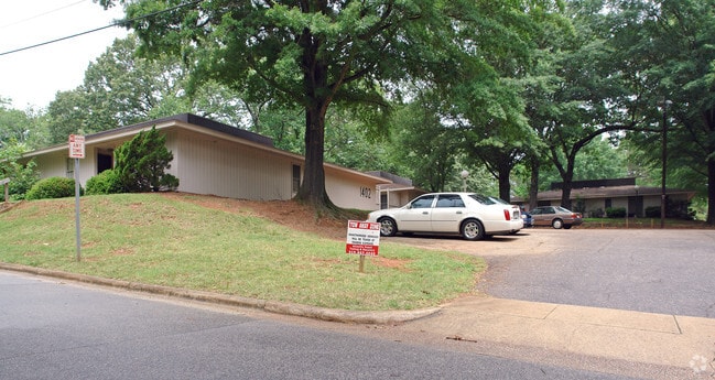 Woodall Apartments
