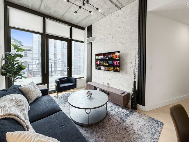 Building Photo - 1247 N 2nd St Unit ID1317865P