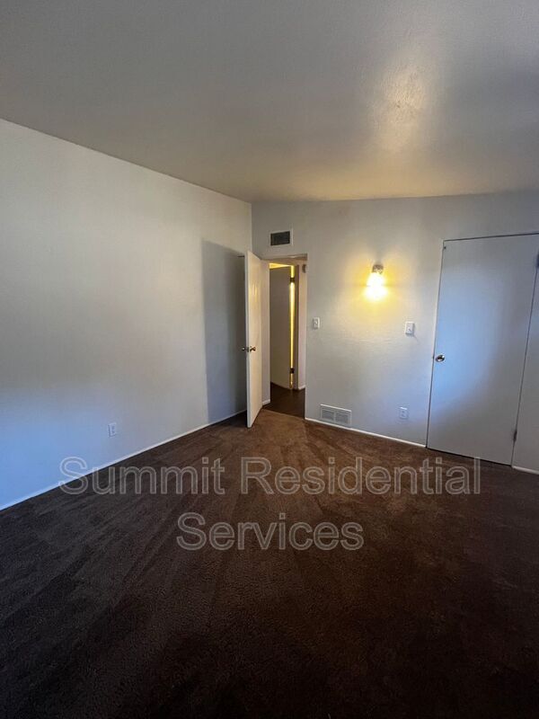 Photo - 1239 E Drachman St