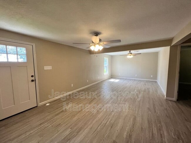 Photo - 2818 E Hwy 14