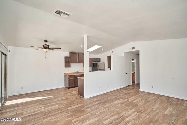 Photo - 2701 W Temple St