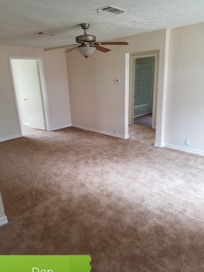 Photo - 220 East Cypress Street