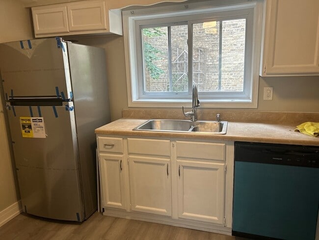 Photo - 6823 N Northwest Hwy Unidad 125