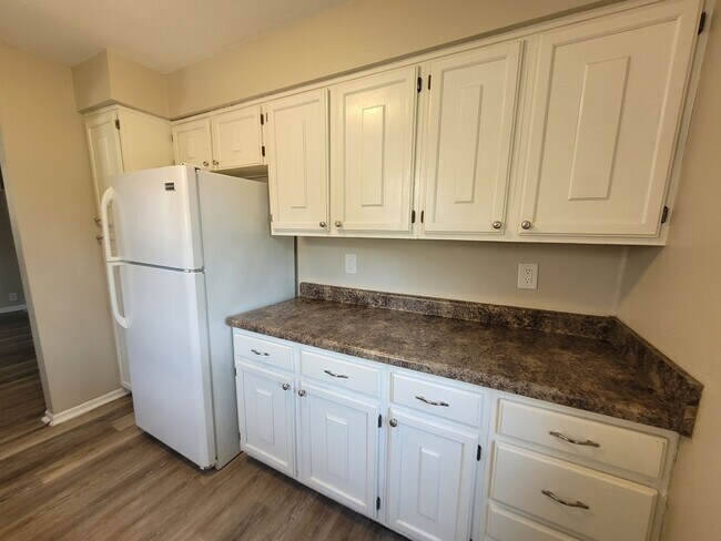 Photo - Cozy two bedroom home, pet friendly!