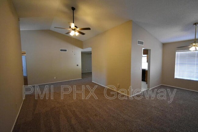 Photo - 954 W Osage Ave