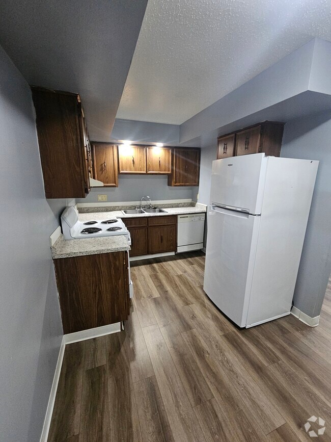 Building Photo - 2330 E Locust St Unit 207 Rental