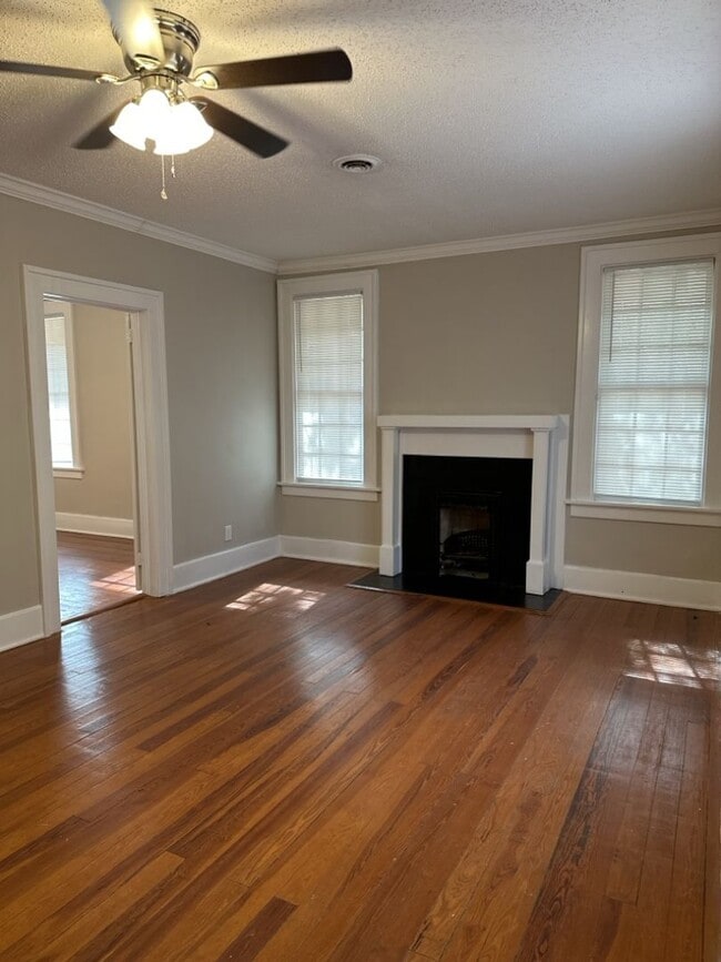 Photo - Historic 3 Bedroom, 2 Bathroom Home in Augusta!