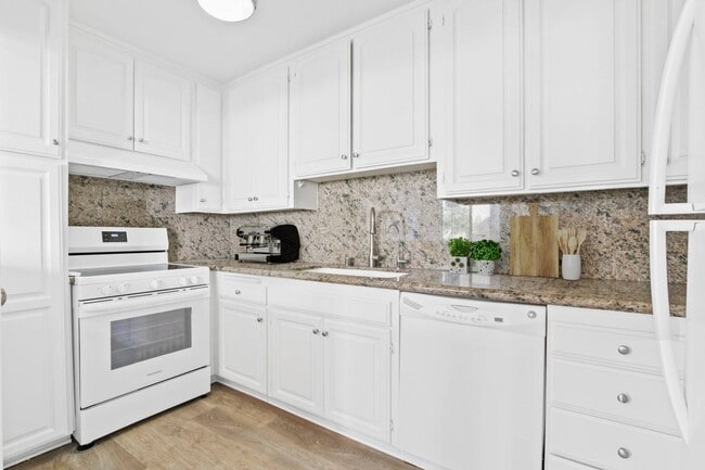 Rexford Drive Apartments
