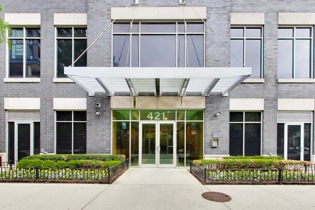 Building Photo - 421 W Huron St Unit 1303