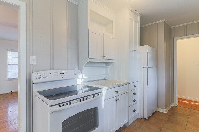 Photo - 1305 Bettes St