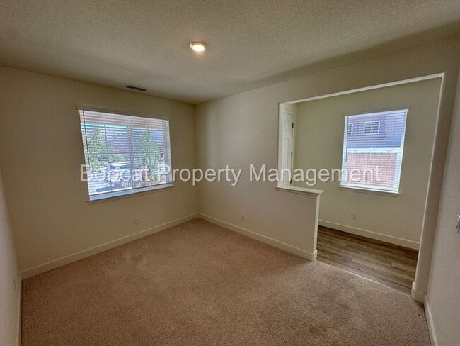 Photo - 1064 Copper Hl Ave
