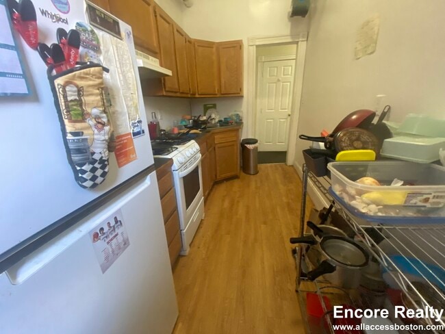 Building Photo - 1175 Boylston St