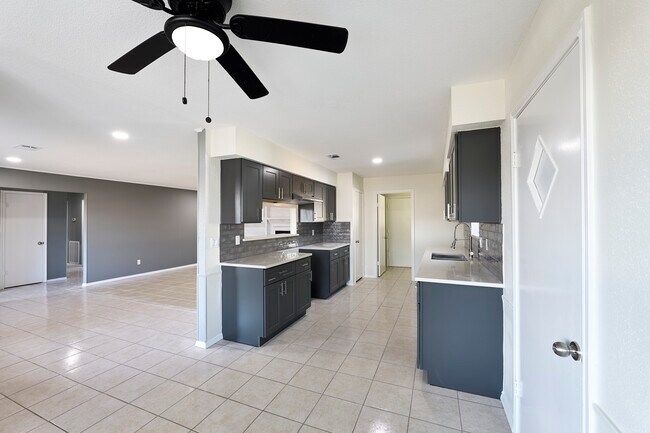 Photo - 13315 Weiman Rd