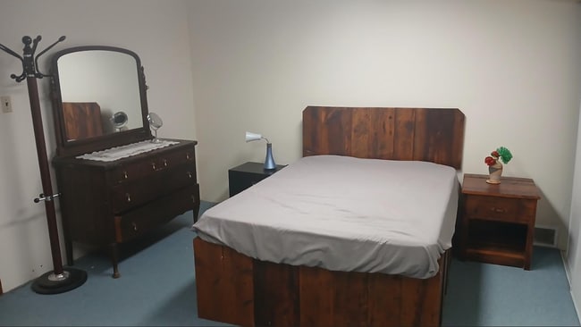 Building Photo - 42 Winston Park Blvd