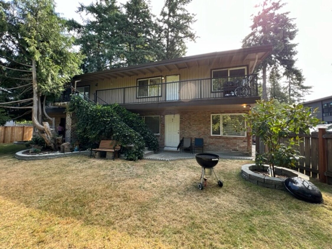 Charming 2 Bedroom 1 Bath Apt near Downtow... - Charming 2 Bedroom 1 Bath Apt near Downtow...