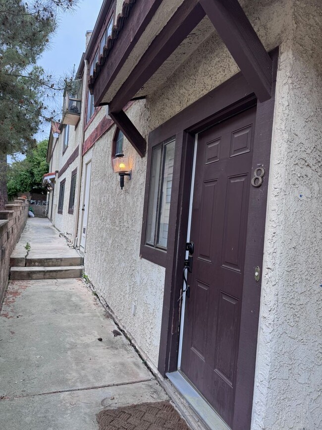 Building Photo - Agoura Hills Townhome | Upgraded + Private 2-Car Garage