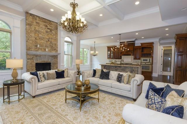 Photo - 802 Jamont Blvd