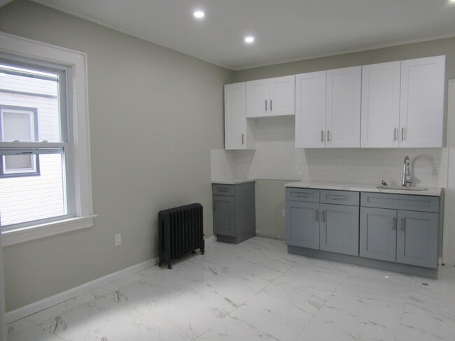 Photo - 56 Durand Pl Unit 1